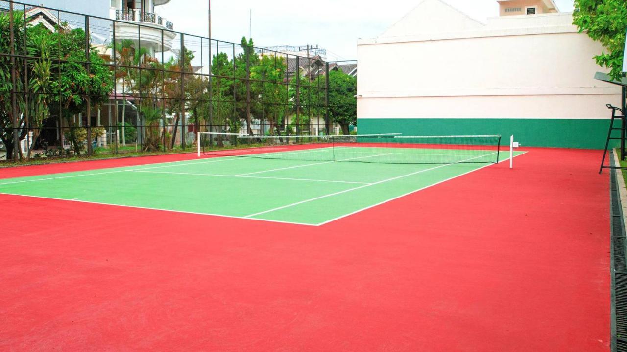 Hotel Emerald Garden International