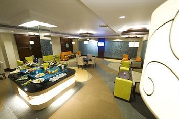 Hotel Emerald Garden International