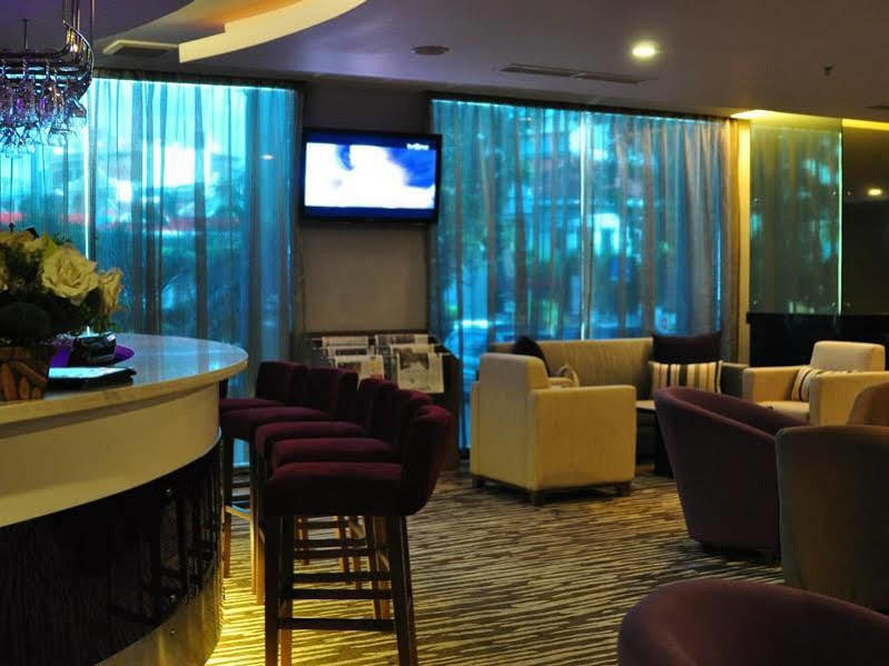 Emerald Garden International Hotel 4*