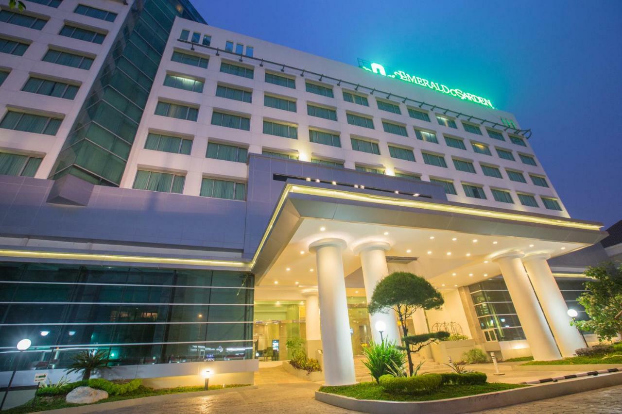 Hotel Emerald Garden International 4*
